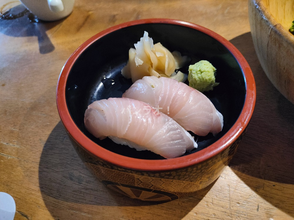 カンパチ寿司 : 99THB